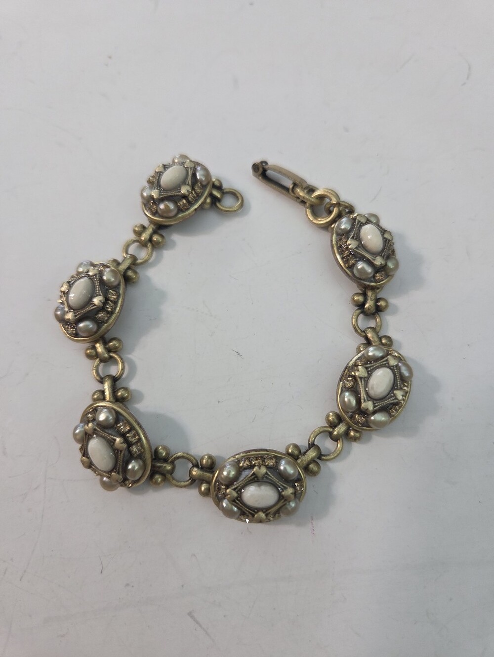 vtg michal golan pearl semiprecious beaded link bracelet gold tone 7in ornate